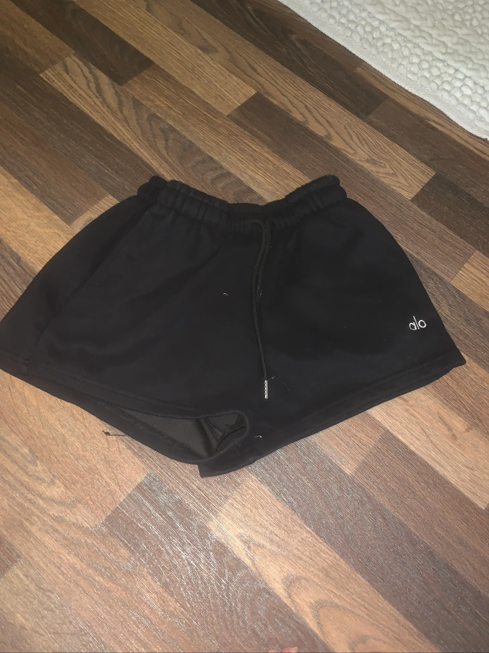 Short neuf